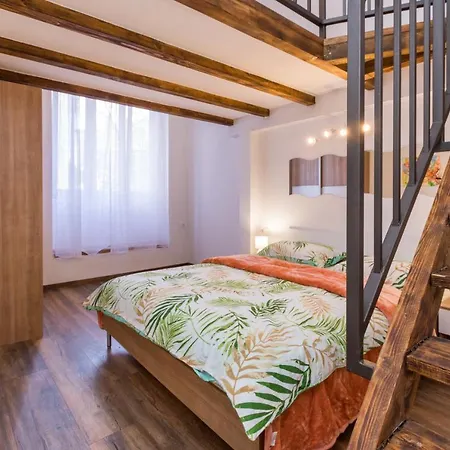Apartment Lorenzo *